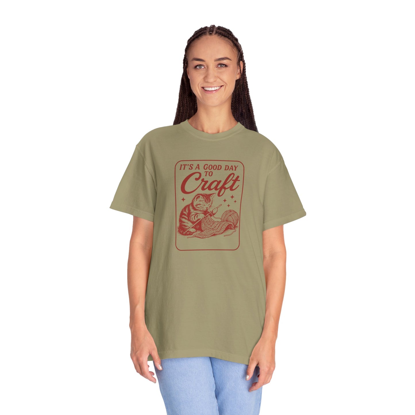 "It’s a Good Day to Craft" Vintage Cat T-Shirt – Cozy Crafter Tee for Craft Lovers