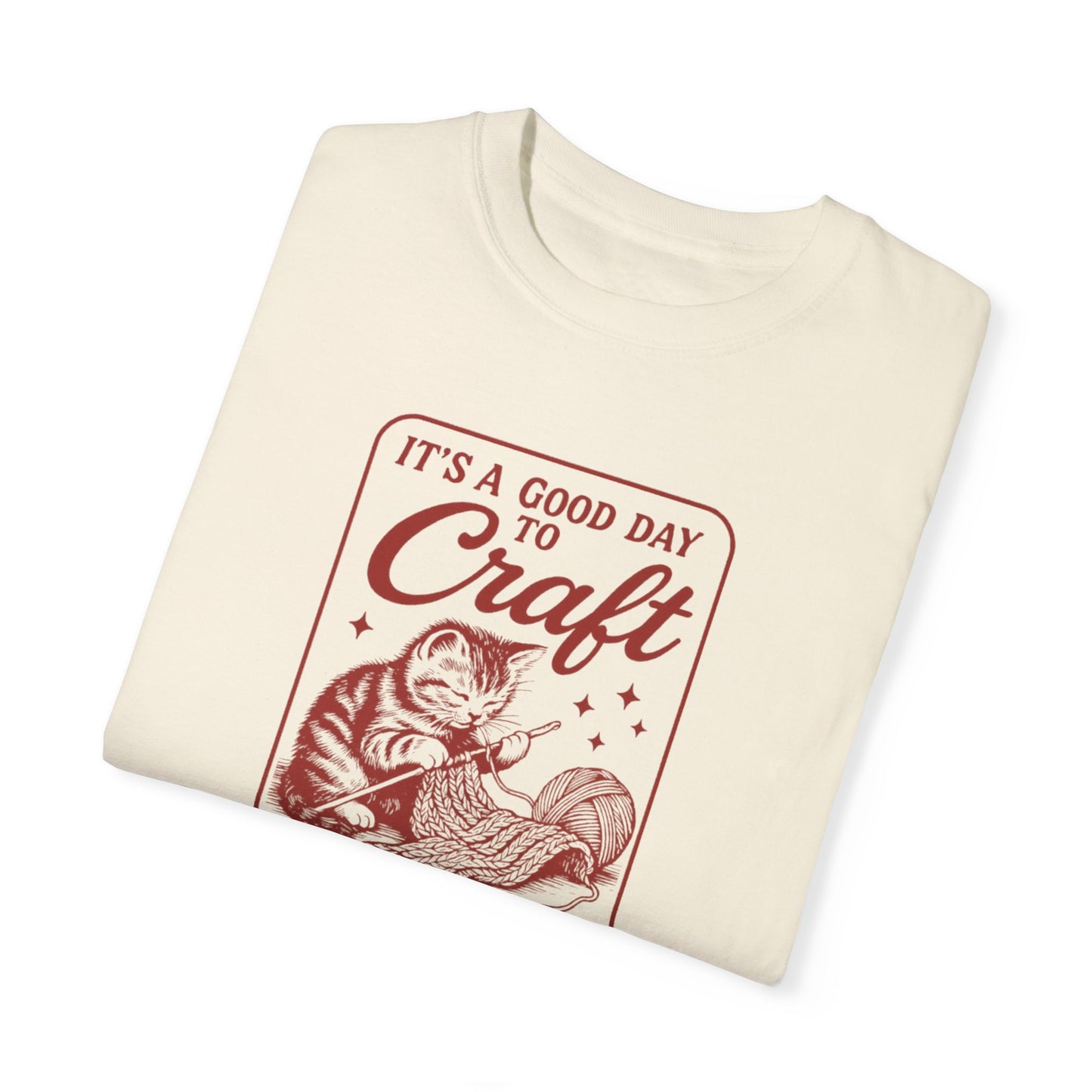 "It’s a Good Day to Craft" Vintage Cat T-Shirt – Cozy Crafter Tee for Craft Lovers