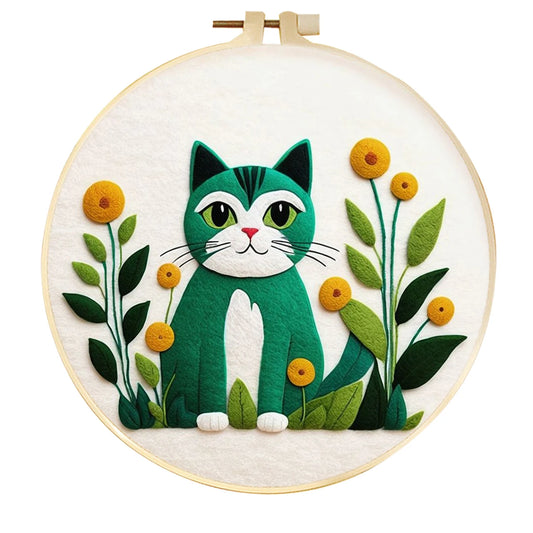 Evergreen Kitty – Green Cat in a Field of Daisies